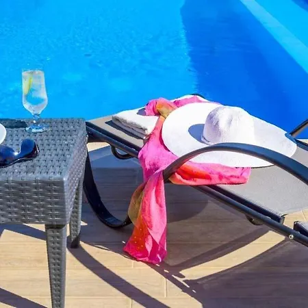 Вилла Sleeps 4 Pool Air Con Wifi Линдос